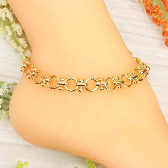 "Handmade Anklet – Elegant & Delicate Jewelry for Women | UNVRC1607 - Picture 2 of 10